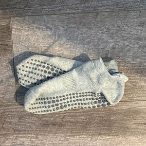 Gray Non-Slip Men's Socks